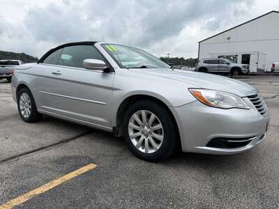 2011 Chrysler 200, $9900. Photo 3