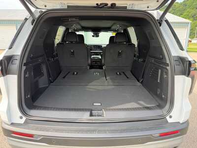 2026 Chevrolet Traverse, $0. Photo 10