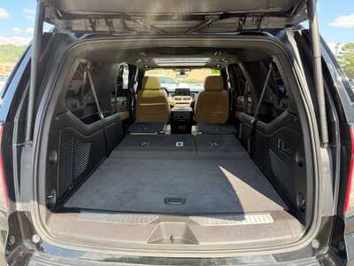 2021 Chevrolet Suburban, $43500. Photo 12