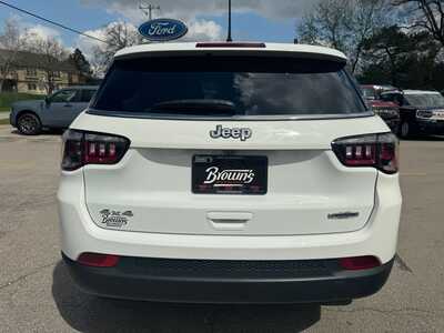 2022 Jeep Compass, $0. Photo 6