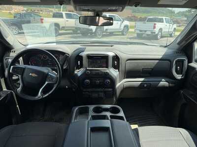 2020 Chevrolet 1500 Ext Cab, $21900. Photo 7