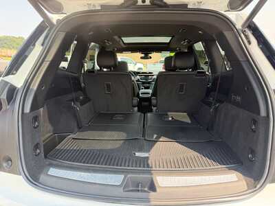 2024 Cadillac XT6, $42900. Photo 11