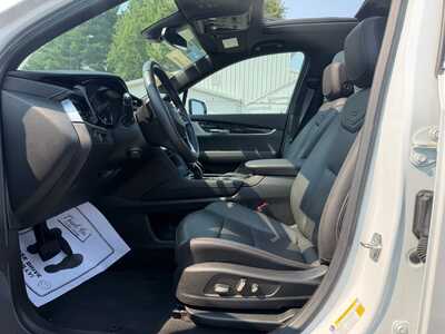 2024 Cadillac XT6, $43900. Photo 5