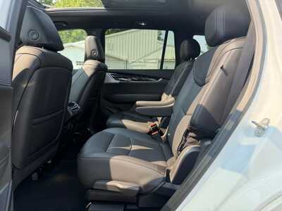 2024 Cadillac XT6, $43900. Photo 6