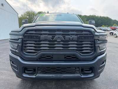 2025 RAM 2500 Crew Cab, $46500. Photo 2