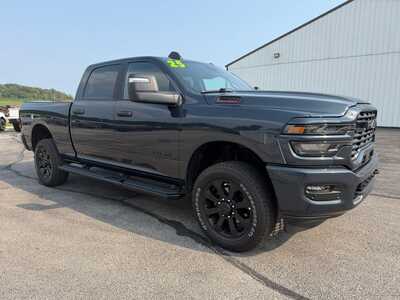 2025 RAM 2500 Crew Cab, $46500. Photo 3