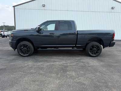 2025 RAM 2500 Crew Cab, $46500. Photo 8