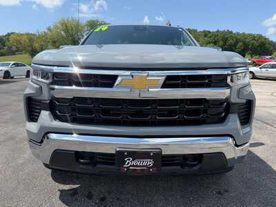 2024 Chevrolet 1500 Crew Cab, $39900. Photo 2