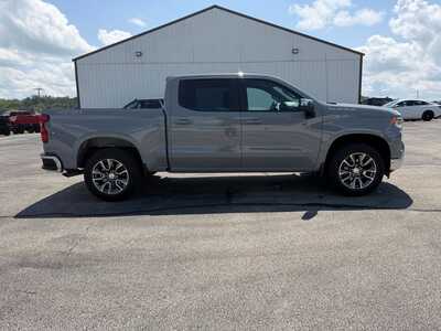 2024 Chevrolet 1500 Crew Cab, $39900. Photo 4