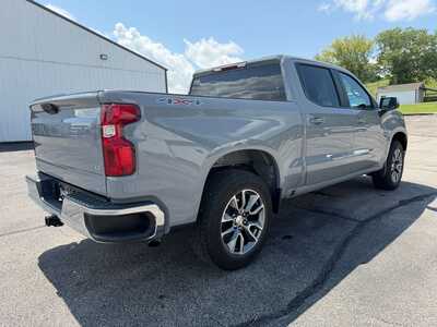 2024 Chevrolet 1500 Crew Cab, $39900. Photo 5