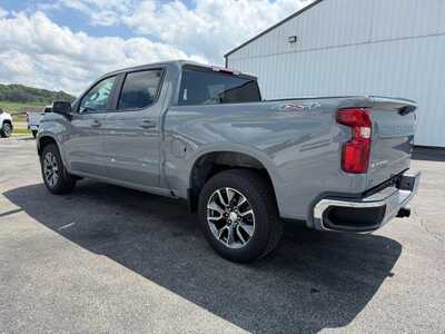 2024 Chevrolet 1500 Crew Cab, $39900. Photo 7
