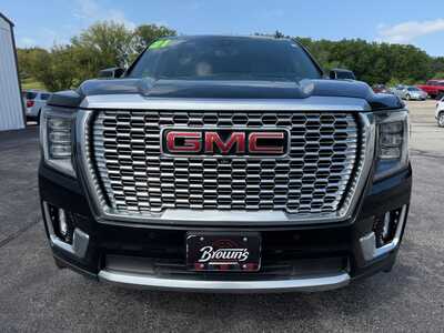 2021 GMC Yukon, $37900. Photo 2