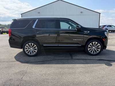 2021 GMC Yukon, $37900. Photo 4
