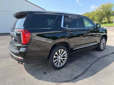 2021 GMC Yukon, $37900. Photo 5