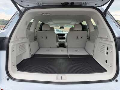 2027 Buick Enclave, $66295. Photo 11