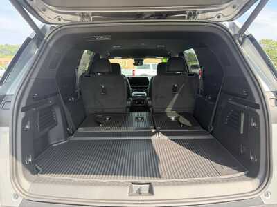2027 Chevrolet Traverse, $49925. Photo 11