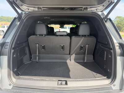 2027 Chevrolet Traverse, $49925. Photo 9