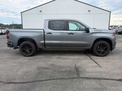 2021 Chevrolet 1500 Crew Cab, $29900. Photo 4
