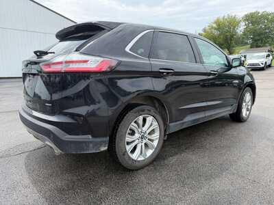 2022 Ford Edge, $19900. Photo 3