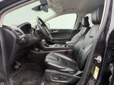 2022 Ford Edge, $19900. Photo 5