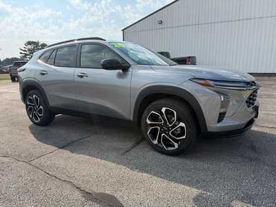 2026 Chevrolet Trax, $27740. Photo 3