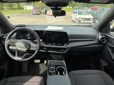 2026 Chevrolet Equinox, $31500. Photo 7