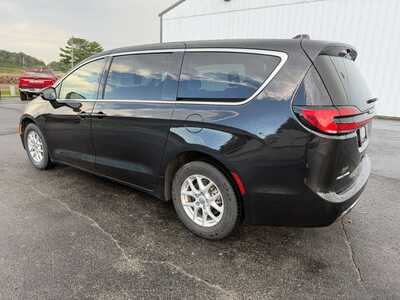2023 Chrysler Pacifica, $22900. Photo 7