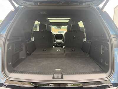 2025 Chevrolet Traverse, $49900. Photo 11