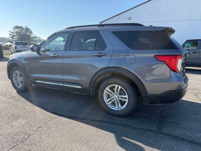 2022 Ford Explorer, $23900. Photo 4