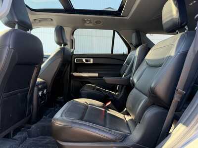 2022 Ford Explorer, $23900. Photo 6