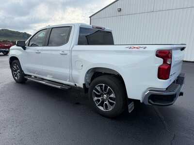 2024 Chevrolet 1500 Crew Cab, $39900. Photo 7