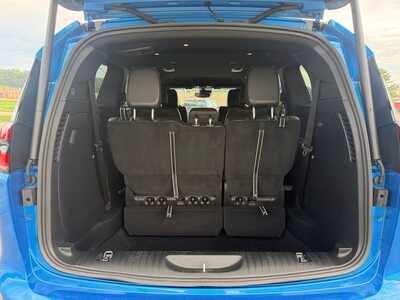 2027 Chrysler Pacifica, $42890. Photo 9
