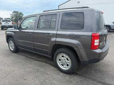 2017 Jeep Patriot, $12900. Photo 4