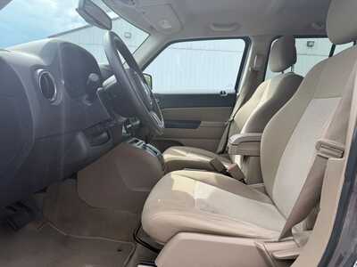 2017 Jeep Patriot, $12900. Photo 5