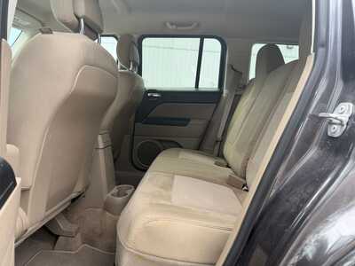 2017 Jeep Patriot, $12900. Photo 6
