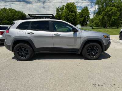 2022 Jeep Cherokee, $0. Photo 4