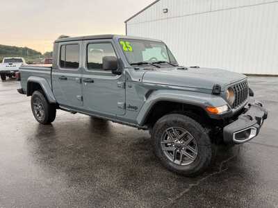 2025 Jeep Gladiator, $37900. Photo 3