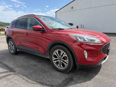 2022 Ford Escape, $21900. Photo 2