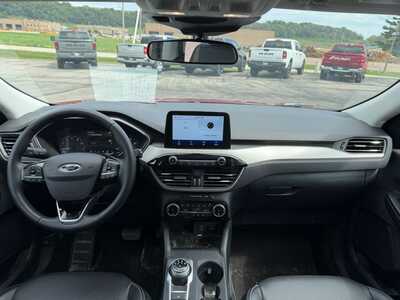 2022 Ford Escape, $21900. Photo 7