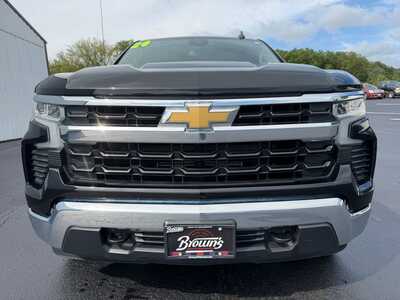 2024 Chevrolet 1500 Crew Cab, $38900. Photo 2
