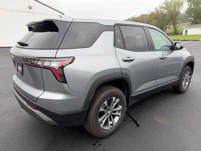 2026 Chevrolet Equinox, $30900. Photo 5