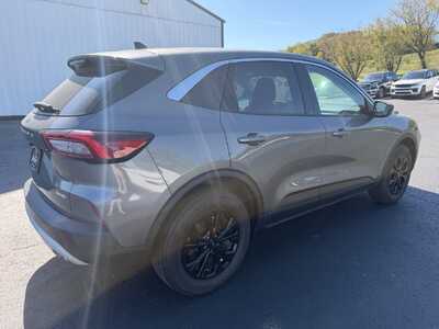 2023 Ford Escape, $26500. Photo 5