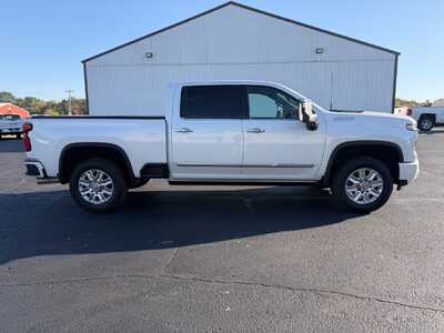 2025 Chevrolet 2500 Crew Cab, $65680. Photo 4