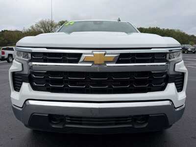 2024 Chevrolet 1500 Crew Cab, $36900. Photo 2