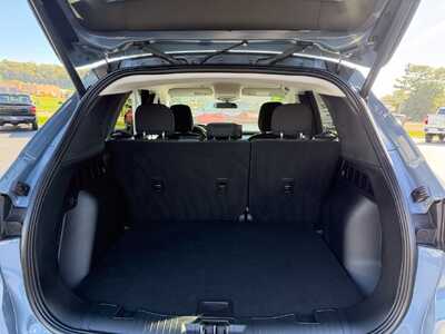 2024 Ford Escape, $25900. Photo 9