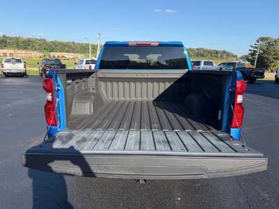 2022 Chevrolet 1500 Crew Cab, $27880. Photo 12