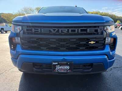 2022 Chevrolet 1500 Crew Cab, $27880. Photo 2