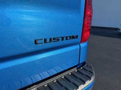 2022 Chevrolet 1500 Crew Cab, $27880. Photo 9