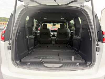 2027 Chrysler Pacifica, $45790. Photo 11