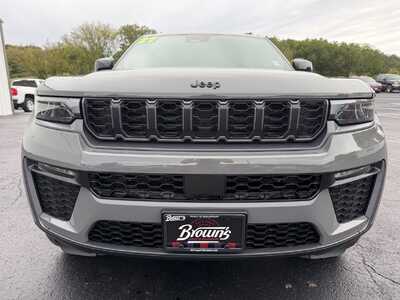 2027 Jeep Grand Cherokee L, $52589. Photo 2